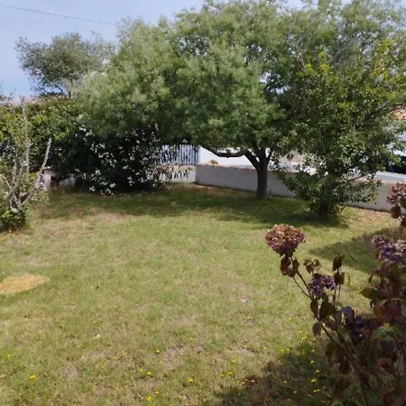 Holiday home Maison Noirmoutier-en-l'ile, 4 Pieces, 6 Personnes - Fr-1-224b-206